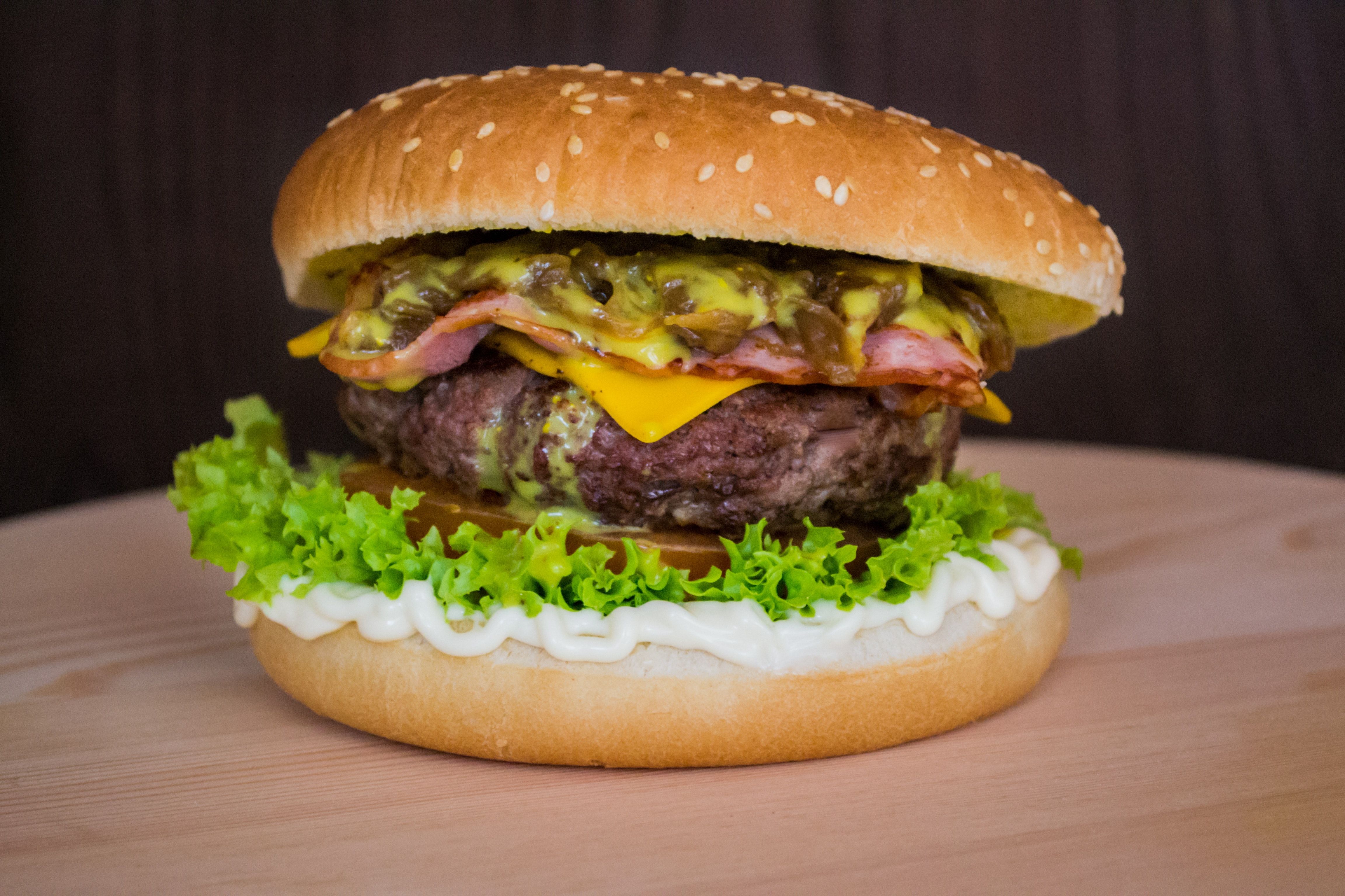 Giant Burger Bun XXL 126g